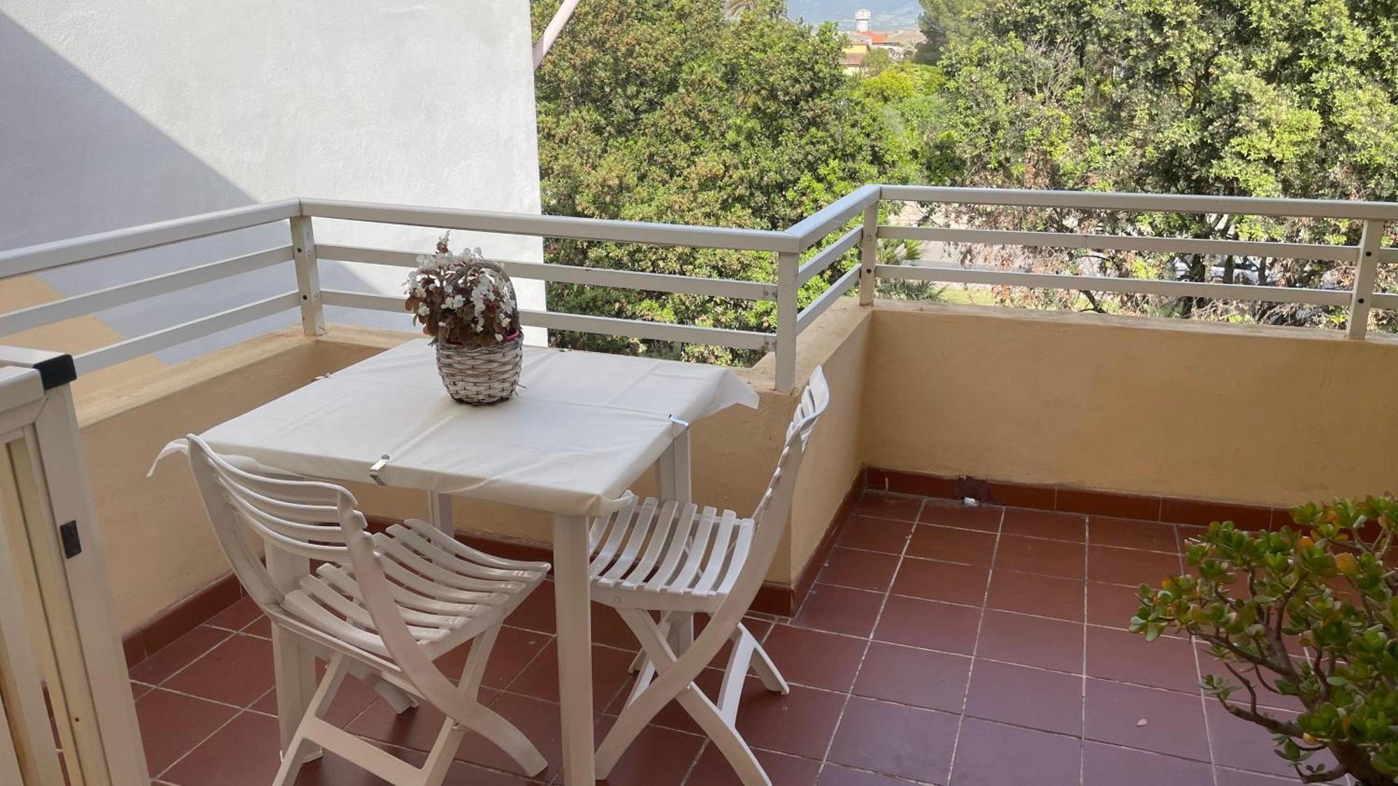 Casa Vacanze Da Roberta A Pochi Km Da Oristano Simaxis Exteriör bild